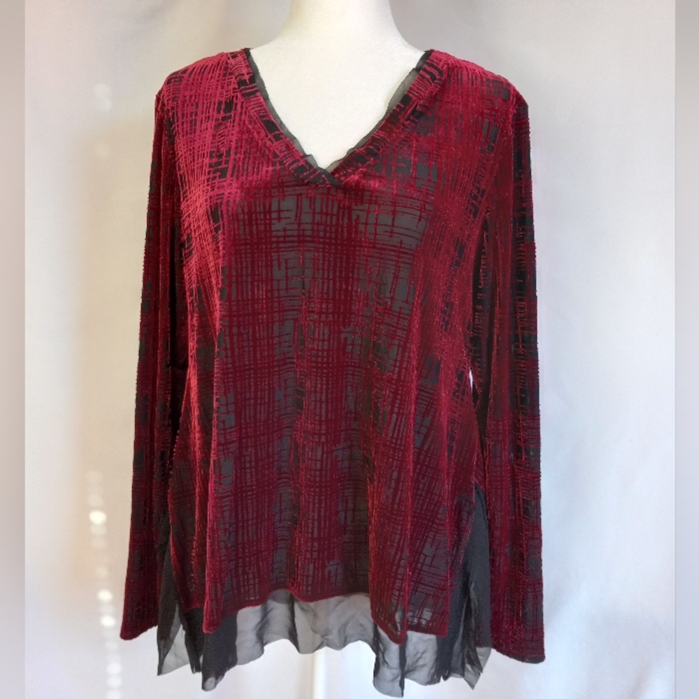 NWOT Vera Wang size large